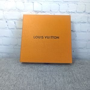 Authentic Louis Vuitton Passport holder gift box